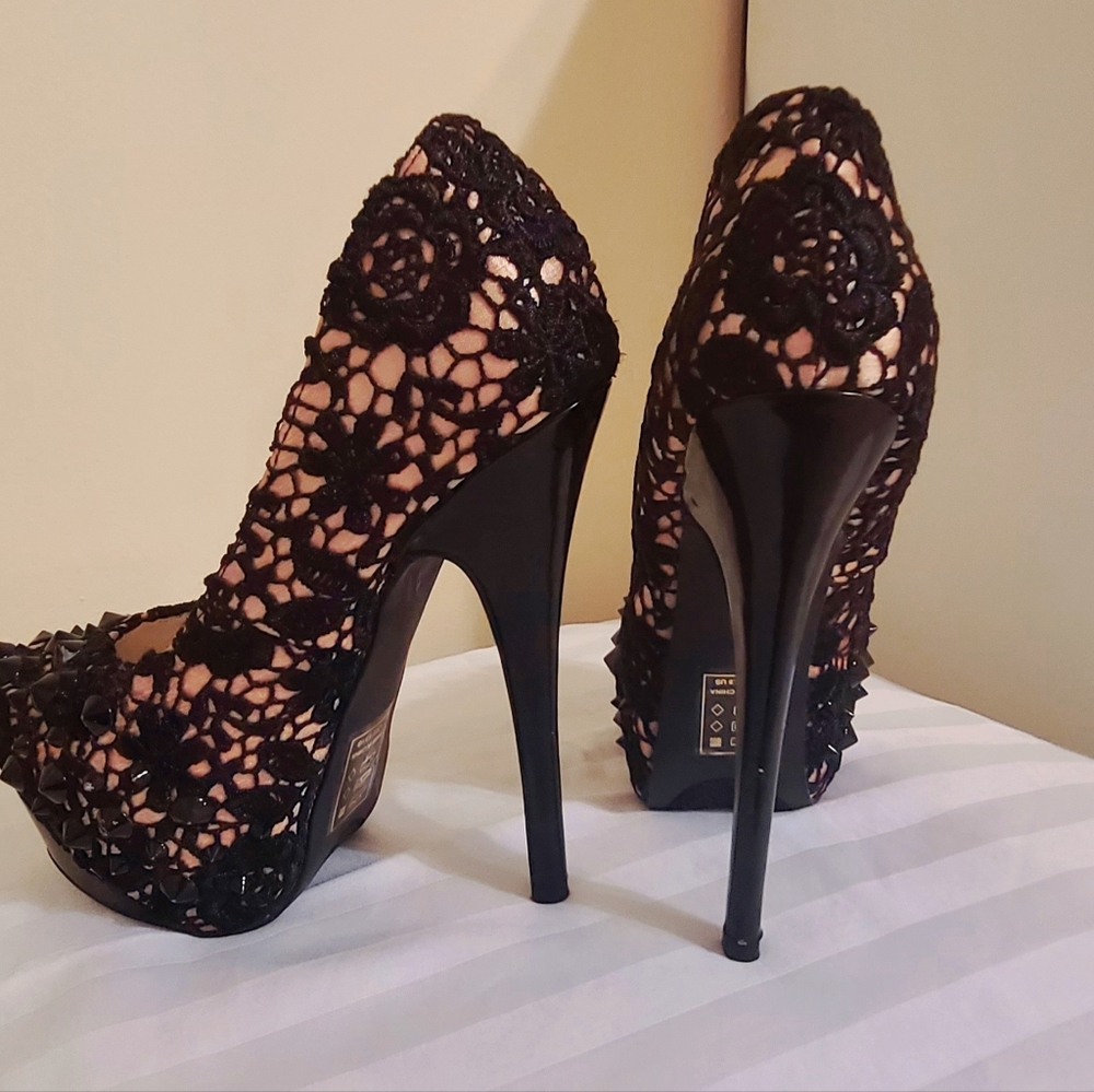 Platform heels - Picture 3 of 7